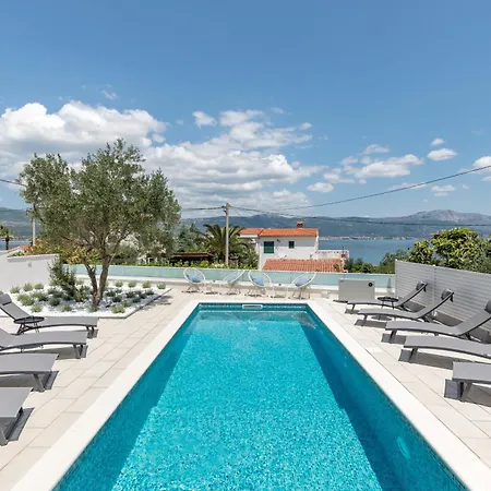 Marina Trogir