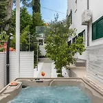 Apartment Marina *
