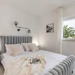 Marina Apartment
