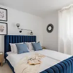 Apartment Marina